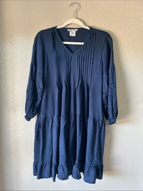 Gunit Women Navy Tiered V-Neck Midi Dress Sz M Embroidered Sleeve TC0004